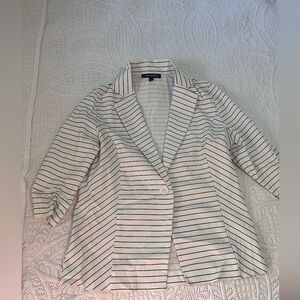 3/4” Sleeve Blazer (White w/Black Stripes)